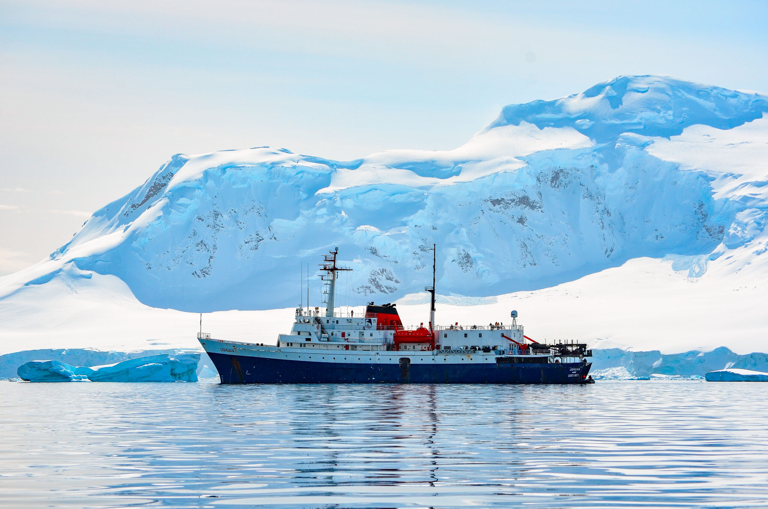 Antarctica, part 1: Embarkation and the Awful, No-Good Drake Passage